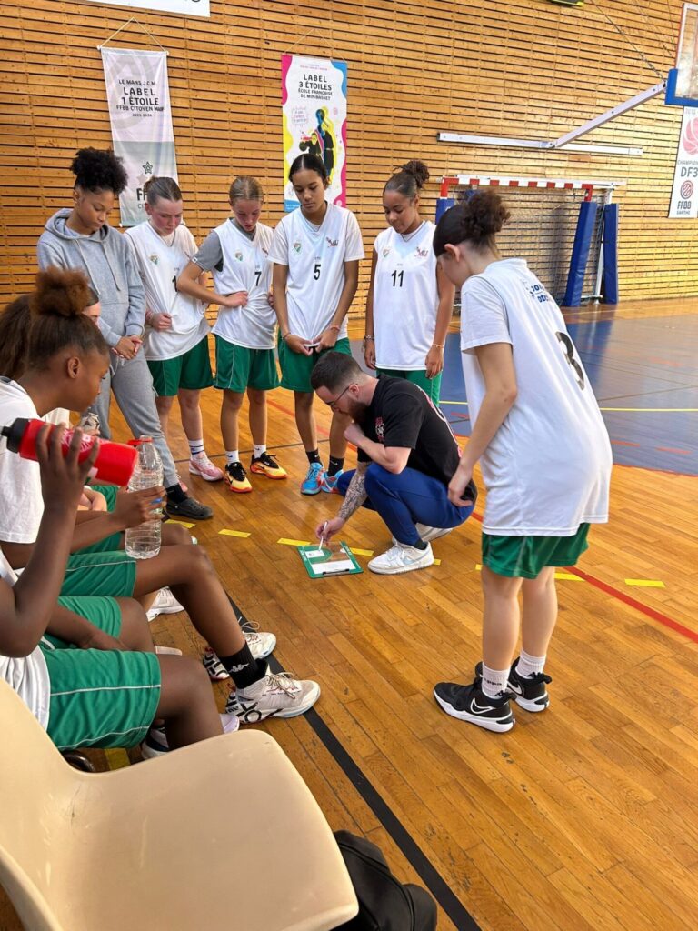 f44e9248-d32a-4977-bc33-6996d794c0bd - JCM Basket